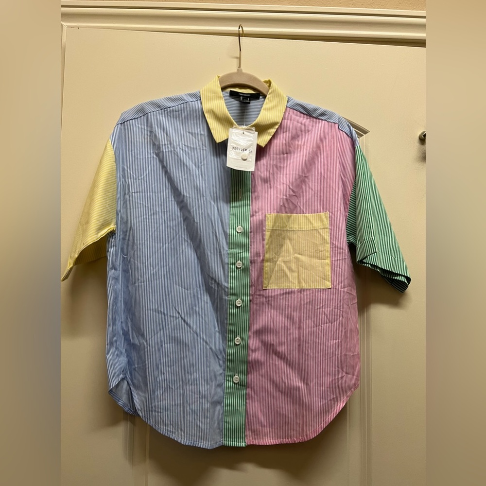 New with tags Forever21 women shirt